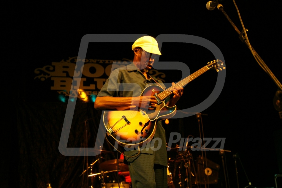 BLUES25