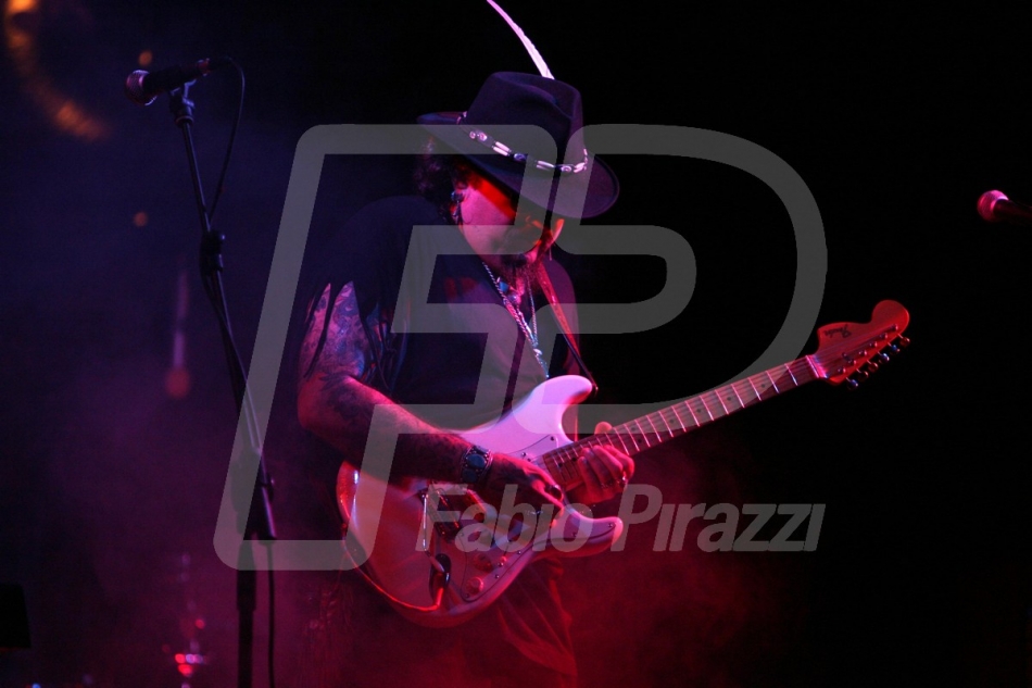 BLUES80