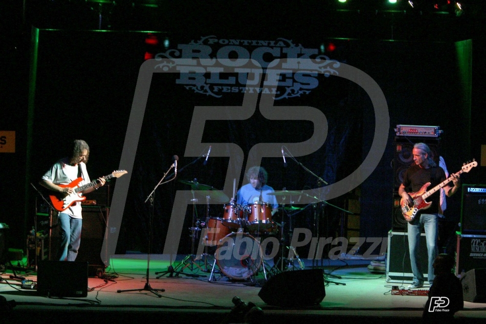 SCOTT HENDERSON5