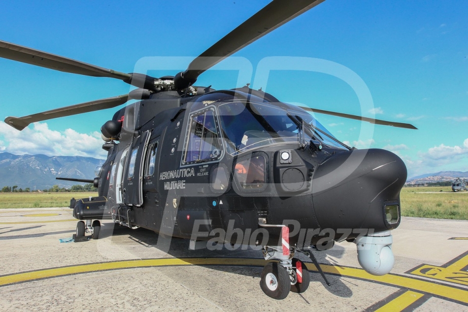 AEROPORTO MOSCARDINI,72° STORMO SCUOLA ADDESTRAMENTO ELICOTTERI FROSINONE,ELICOTTERI MILITARI,AERONAUTICA .