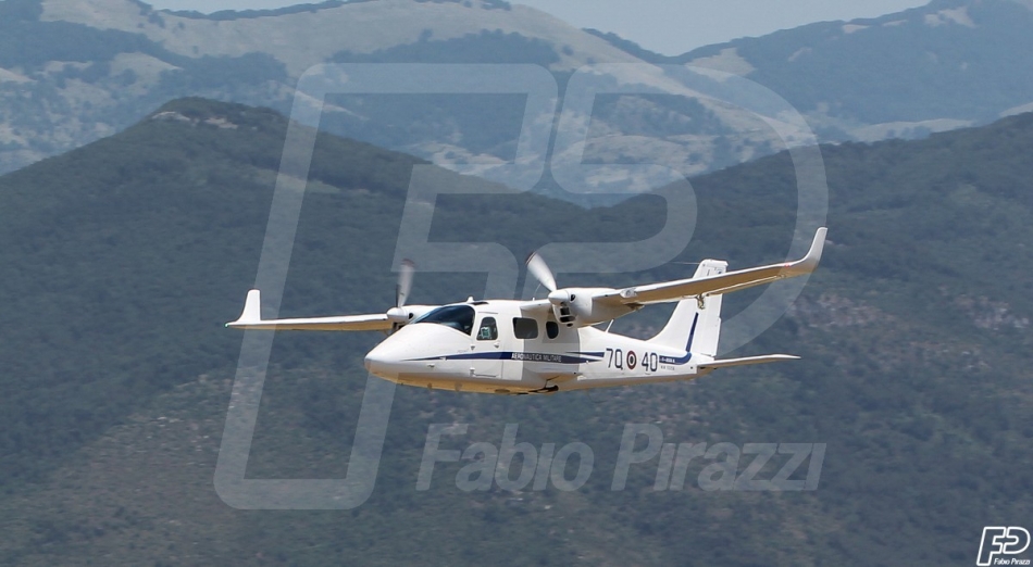 AEROPORTO COMANI,70° STORMO, SCUOLA ADDESTRAMENTO PILOTI AEREO 201° GRUPPO VOLO,LATINA SCALO,AEREI MILITARI , T-2006 A, AERONAUTICA .