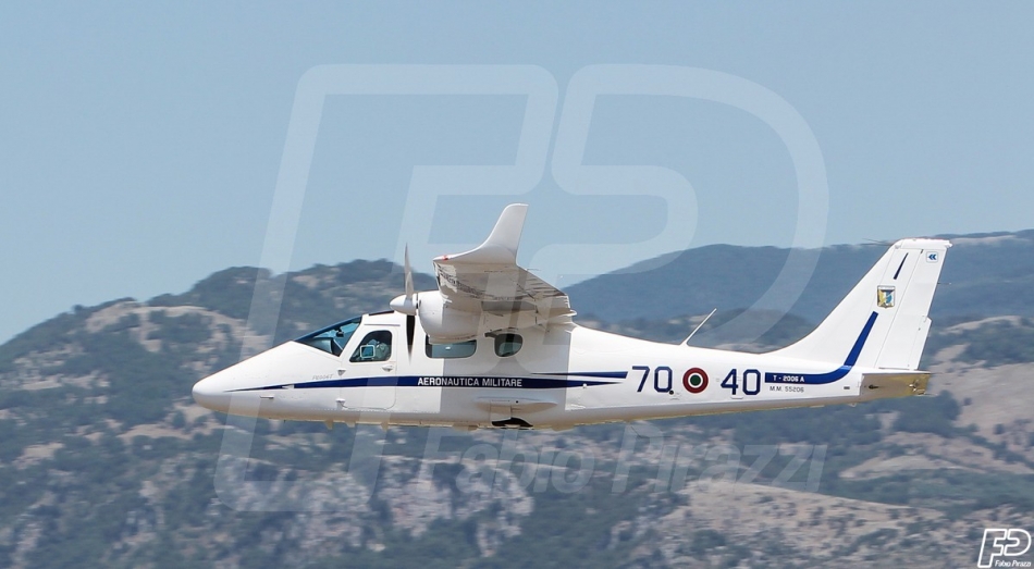 AEROPORTO COMANI,70° STORMO, SCUOLA ADDESTRAMENTO PILOTI AEREO 201° GRUPPO VOLO,LATINA SCALO,AEREI MILITARI , T-2006 A, AERONAUTICA .