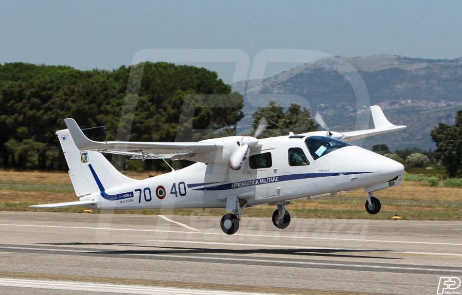 AEROPORTO COMANI,70° STORMO, SCUOLA ADDESTRAMENTO PILOTI AEREO 201° GRUPPO VOLO,LATINA SCALO,AEREI MILITARI , T-2006 A, AERONAUTICA .