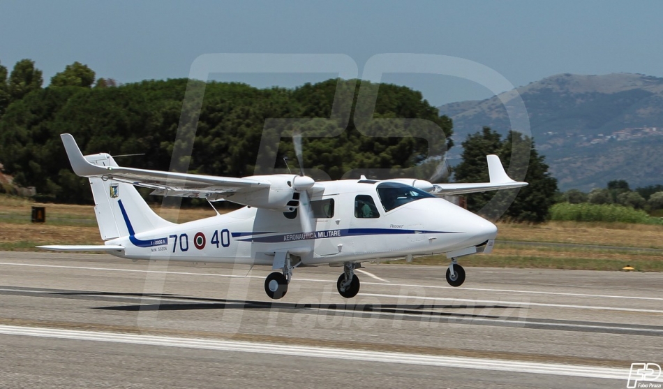 AEROPORTO COMANI,70° STORMO, SCUOLA ADDESTRAMENTO PILOTI AEREO 201° GRUPPO VOLO,LATINA SCALO,AEREI MILITARI , T-2006 A, AERONAUTICA .