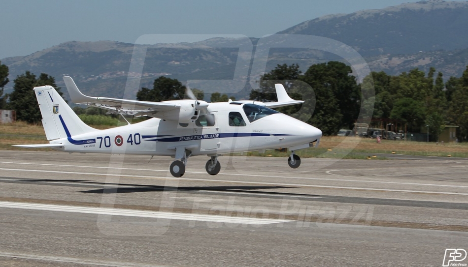 AEROPORTO COMANI,70° STORMO, SCUOLA ADDESTRAMENTO PILOTI AEREO 201° GRUPPO VOLO,LATINA SCALO,AEREI MILITARI , T-2006 A, AERONAUTICA .