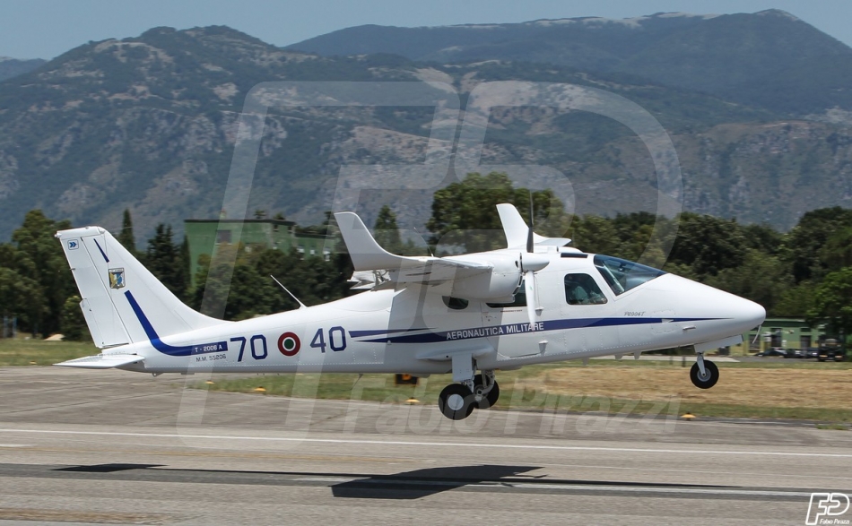 AEROPORTO COMANI,70° STORMO, SCUOLA ADDESTRAMENTO PILOTI AEREO 201° GRUPPO VOLO,LATINA SCALO,AEREI MILITARI , T-2006 A, AERONAUTICA .