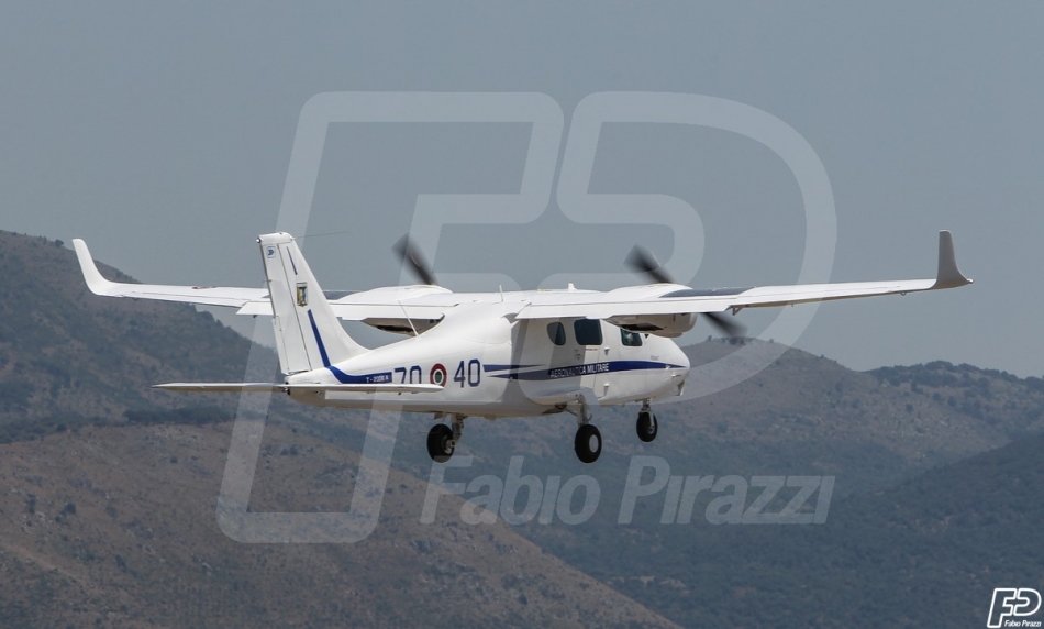 AEROPORTO COMANI,70° STORMO, SCUOLA ADDESTRAMENTO PILOTI AEREO 201° GRUPPO VOLO,LATINA SCALO,AEREI MILITARI , T-2006 A, AERONAUTICA .