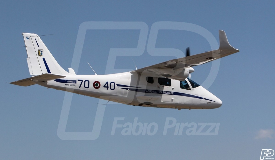 AEROPORTO COMANI,70° STORMO, SCUOLA ADDESTRAMENTO PILOTI AEREO 201° GRUPPO VOLO,LATINA SCALO,AEREI MILITARI , T-2006 A, AERONAUTICA .