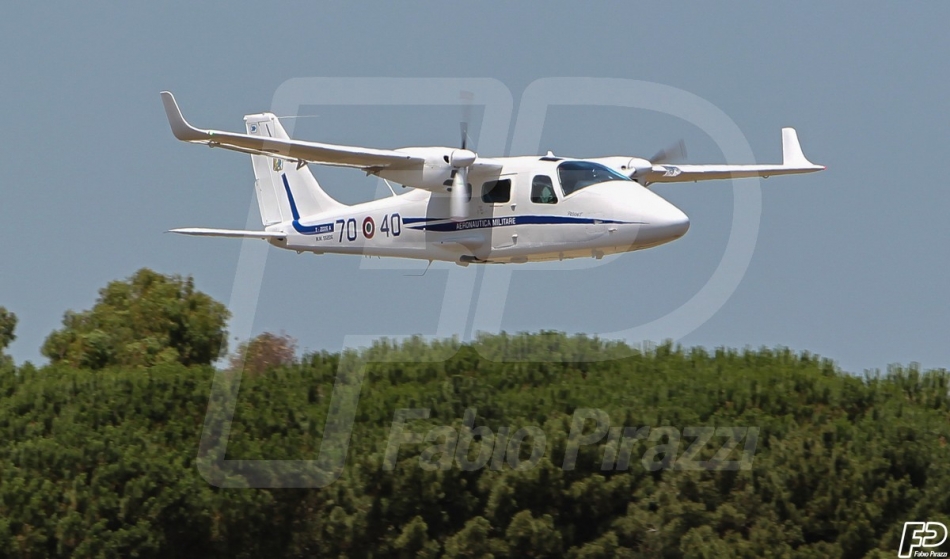 AEROPORTO COMANI,70° STORMO, SCUOLA ADDESTRAMENTO PILOTI AEREO 201° GRUPPO VOLO,LATINA SCALO,AEREI MILITARI , T-2006 A, AERONAUTICA .