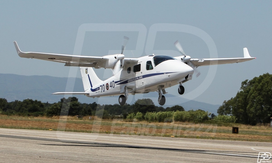 AEROPORTO COMANI,70° STORMO, SCUOLA ADDESTRAMENTO PILOTI AEREO 201° GRUPPO VOLO,LATINA SCALO,AEREI MILITARI , T-2006 A, AERONAUTICA .