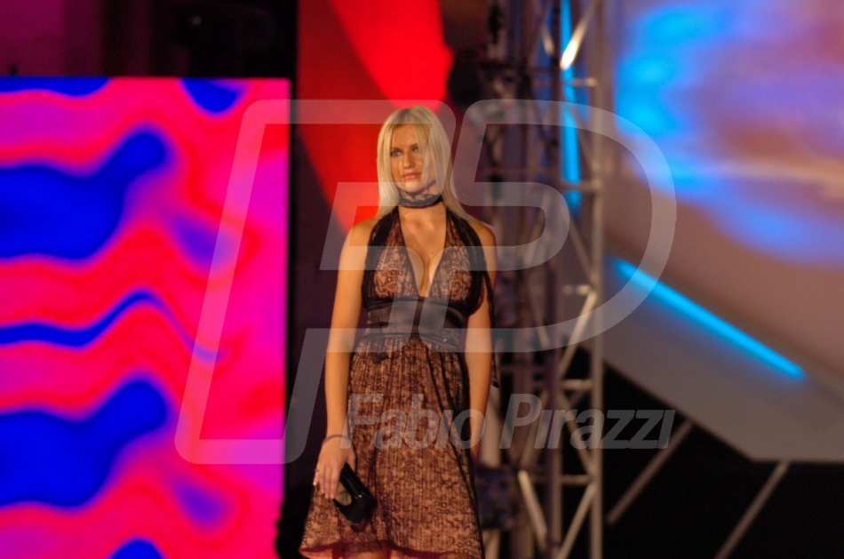 MODA25